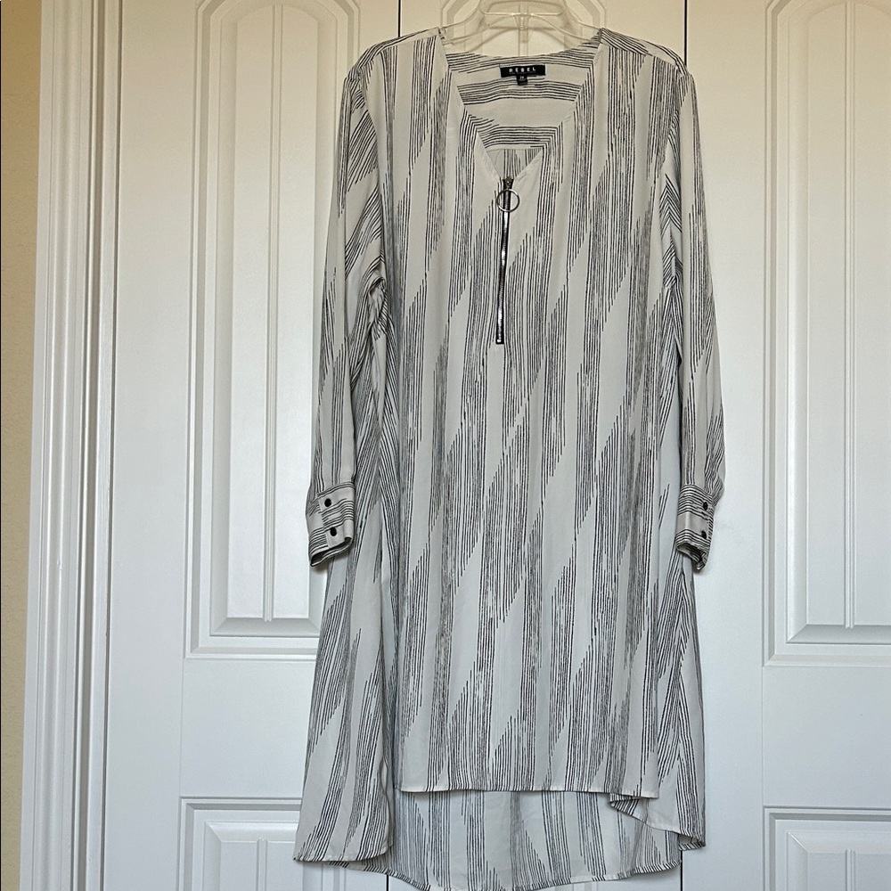 Lightweight Stripe Tunic Dress with Zip Detail 2X